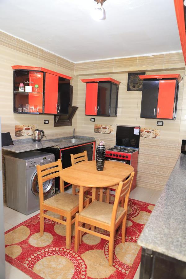 Panorama Pyramids & Jacuzzi Apartamento *
